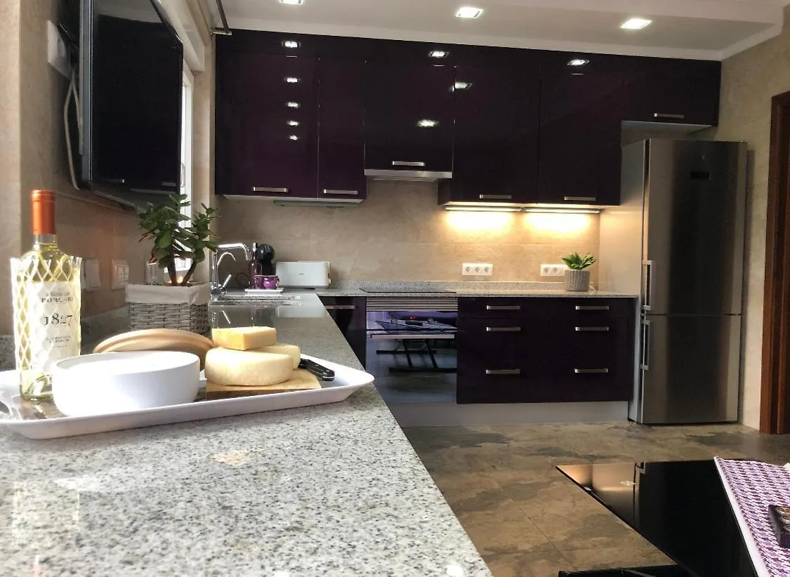 יורט דה מאר Luxury Villa, Private Beach N Pool ספרד