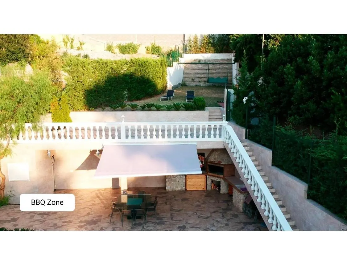 יורט דה מאר Luxury Villa, Private Beach N Pool 0*, יורט דה מאר ספרד