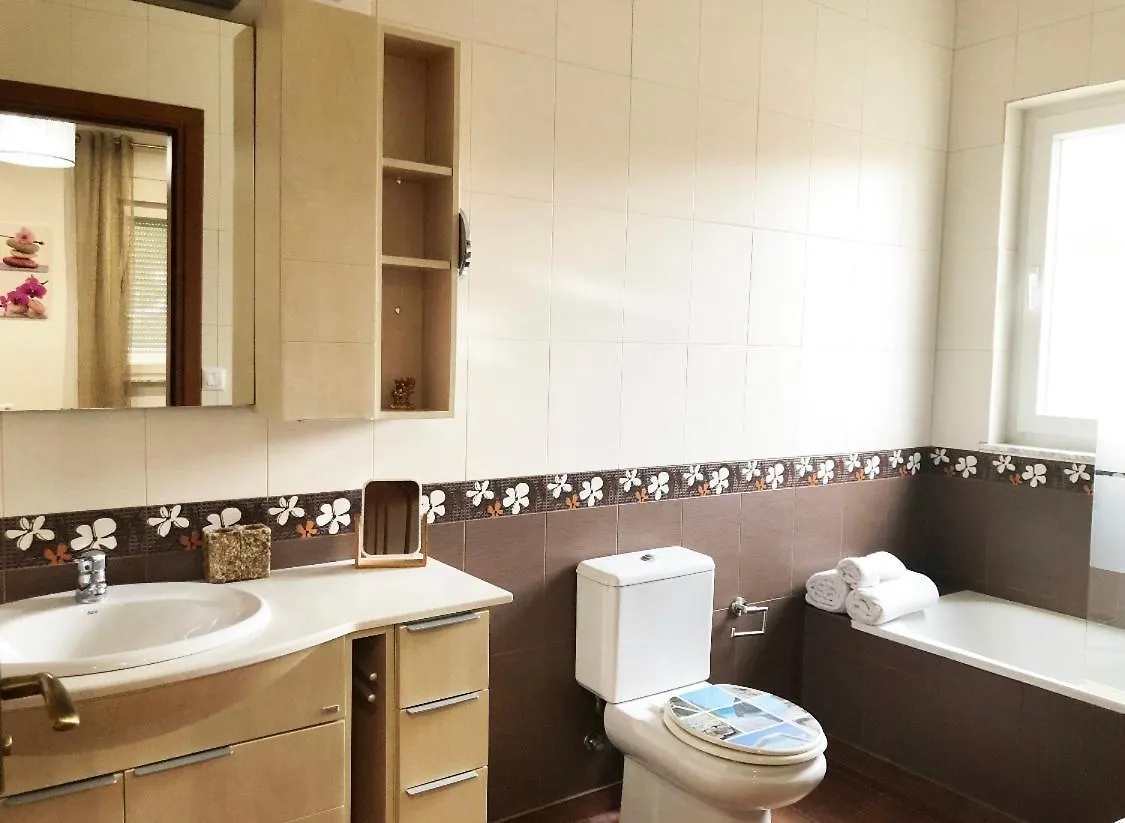 יורט דה מאר Luxury Villa, Private Beach N Pool יורט דה מאר