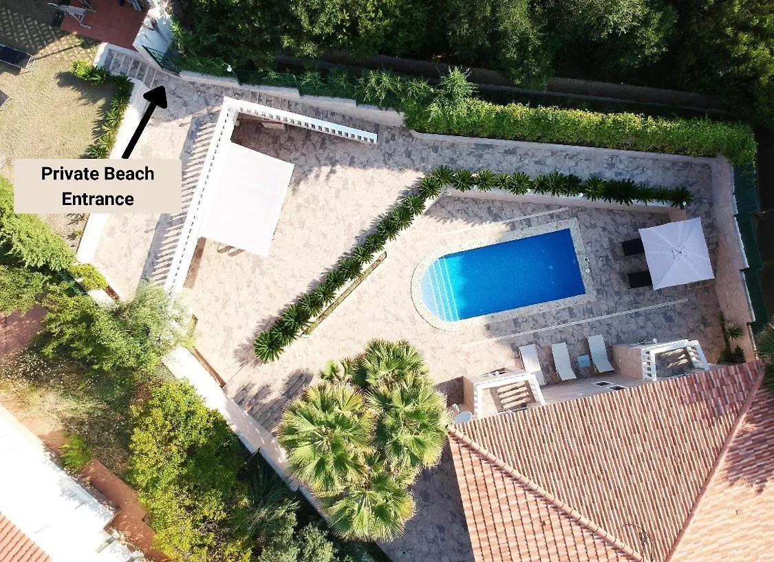 יורט דה מאר Luxury Villa, Private Beach N Pool
